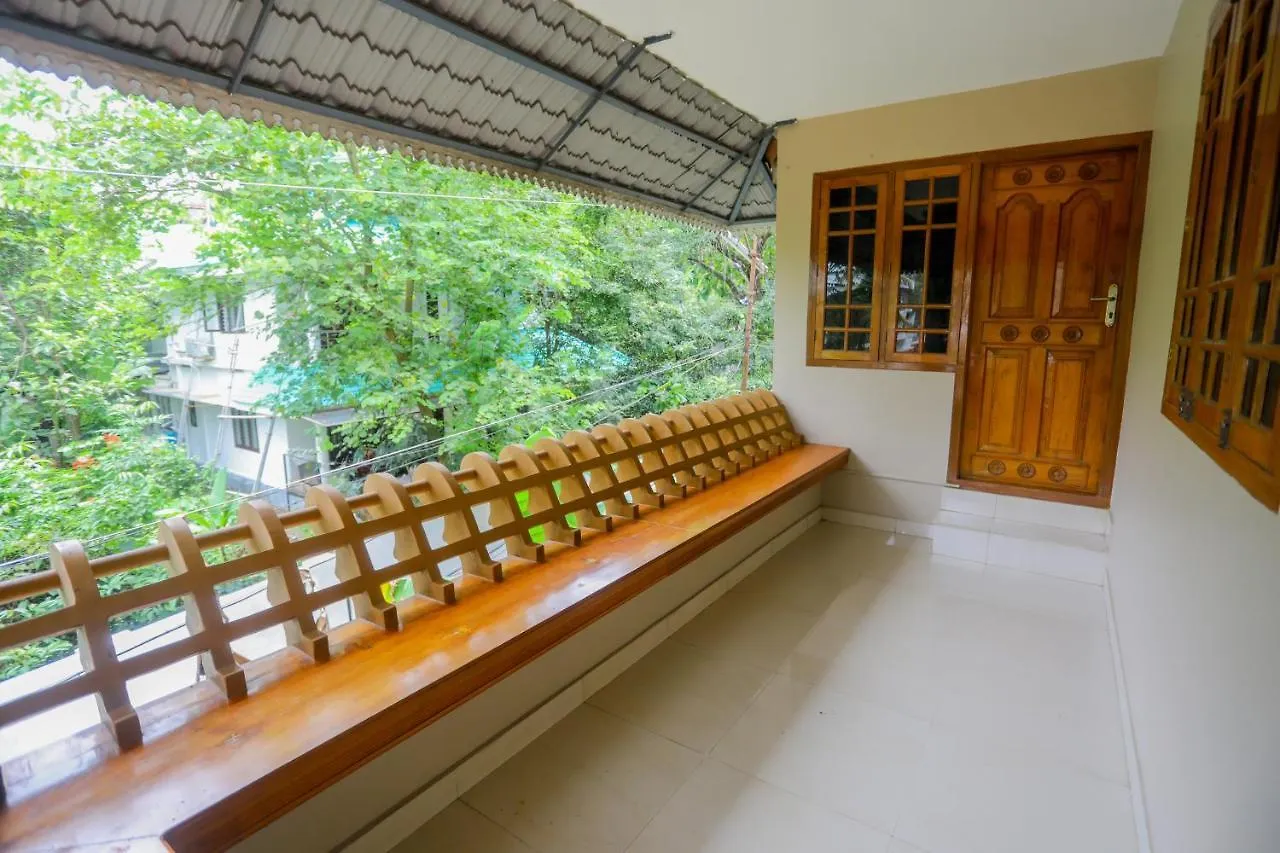 Krishnagiri Homes Guruvāyūr Accommodatie bij particulieren
